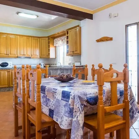 El Peli Villa Nerja